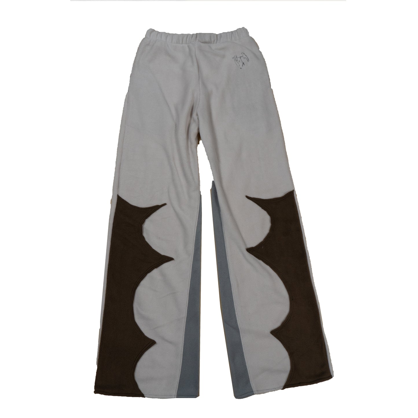 Grayscale Fang Flares